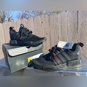 NEW adidas NMD R1 Core Black Scarlet womens size 9 1/2